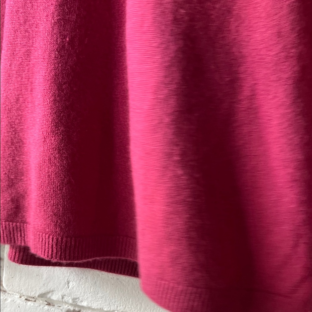 Women’s V-Neck Sweater in Deep Raspberry - Picture 4 of 6